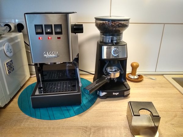 Gaggia Classic 2019 and Sage BCG600 Dose Control Pro
